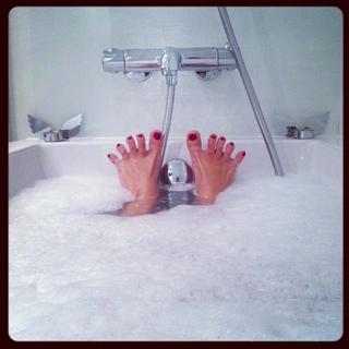 Úrsula Corberó feet photo thumbnail