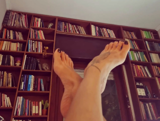 Úrsula Vargues feet photo 12